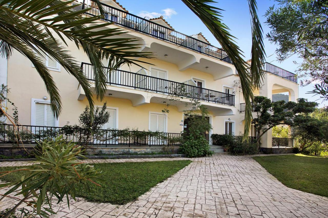 Dolphin 1 Apartment *